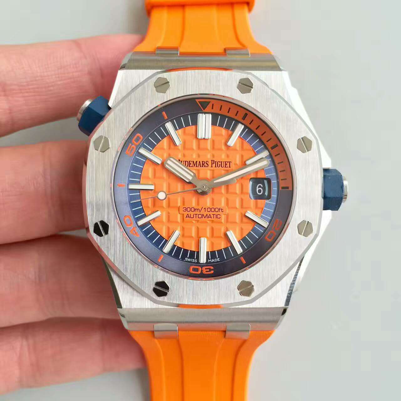 AP愛彼 15710彩色系列 皇家橡樹離岸型系列機械男錶 橙色