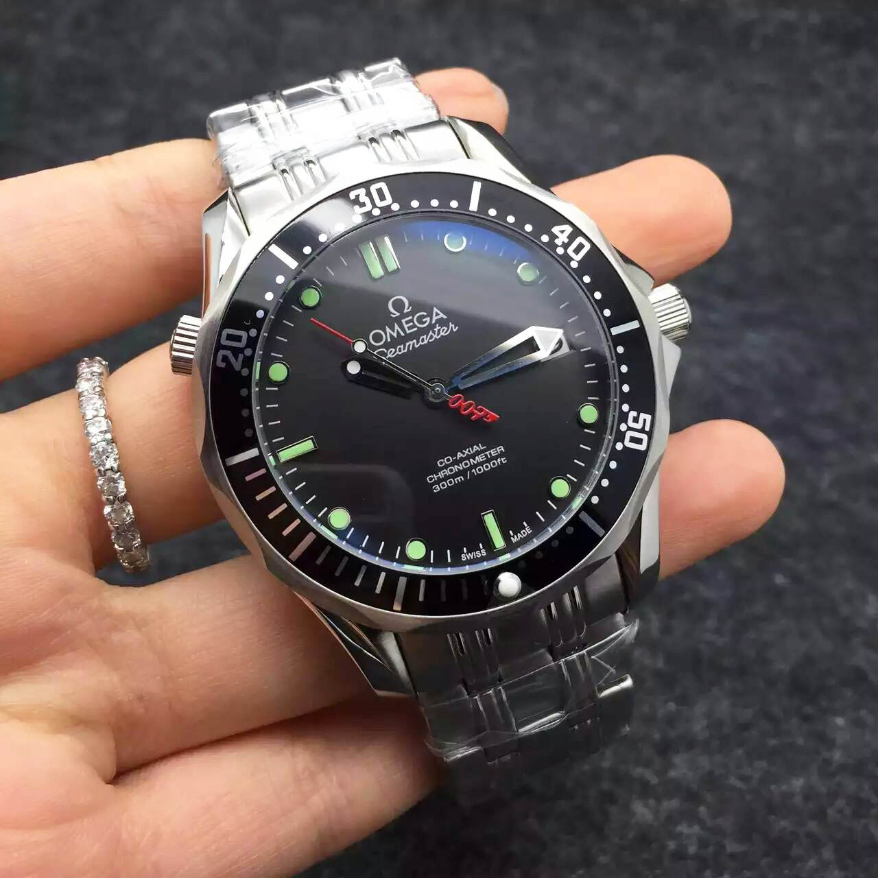 3A歐米茄海馬007系列限量版潛水錶 裝配原裝進口石英機芯