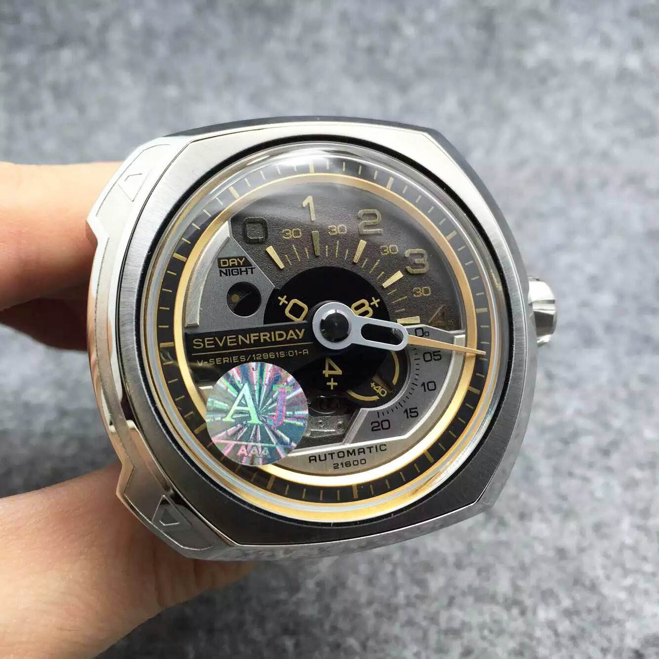 3A新款星期五SEVENFRIDAY V系列外殼全新登場 熱門腕錶推薦 1:1手錶